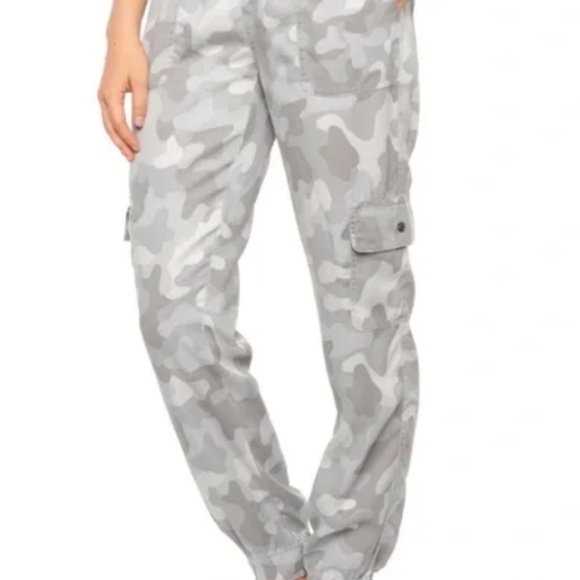C&C California Camouflage Pants SZ XS - Picture 1 of 4